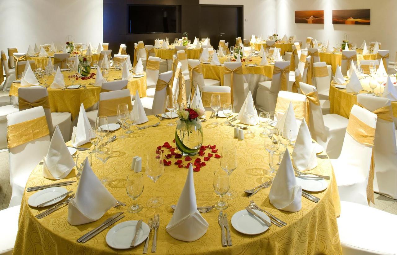 Holiday Inn Muscat Alseeb By Ihg Ngoại thất bức ảnh